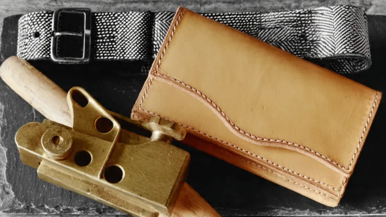 Start your Behala-based leather goods store for just ₹10k. Includes high-fidelity product galleries, grain transparency specs, and SSL to convert professional gift-shoppers.